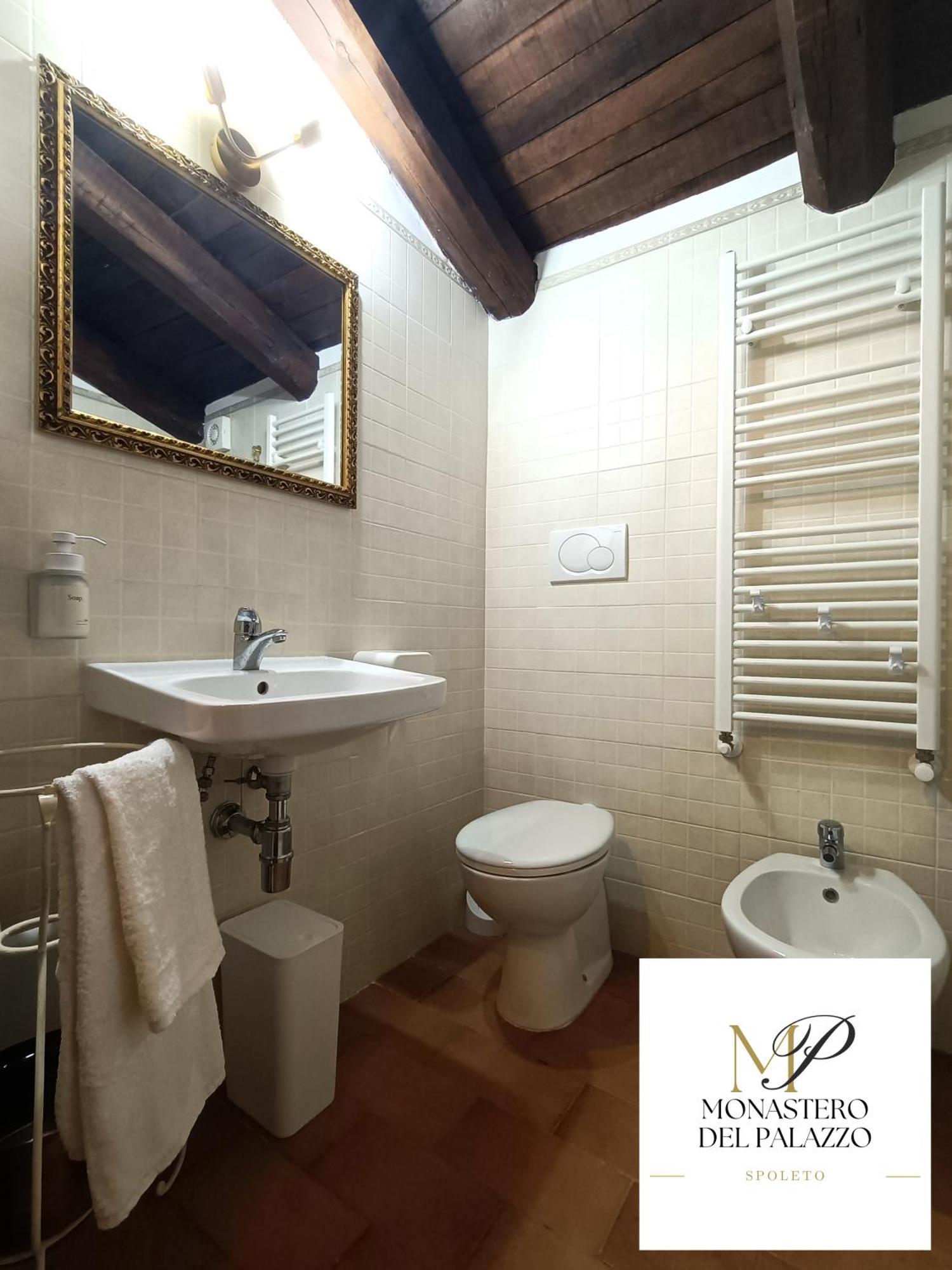 Monastero Del Palazzo Casa Vacanze สโปเลโต ภายนอก รูปภาพ