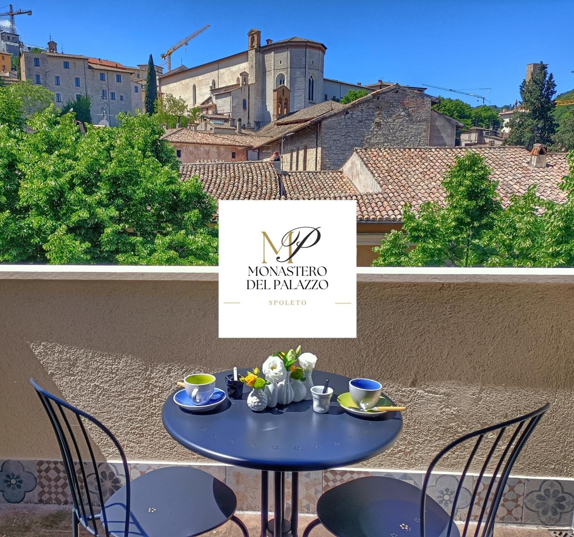 Monastero Del Palazzo Casa Vacanze สโปเลโต ภายนอก รูปภาพ