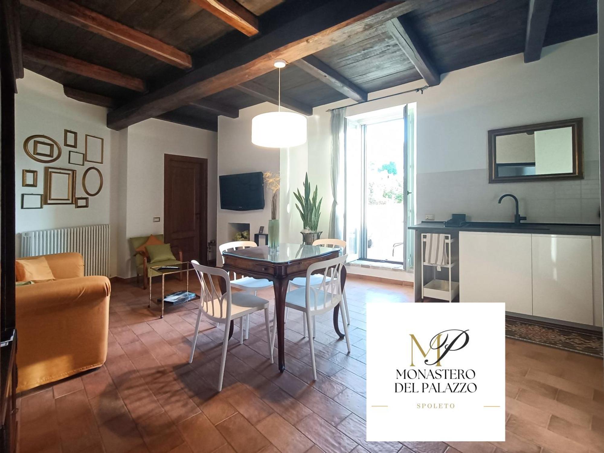 Monastero Del Palazzo Casa Vacanze สโปเลโต ภายนอก รูปภาพ